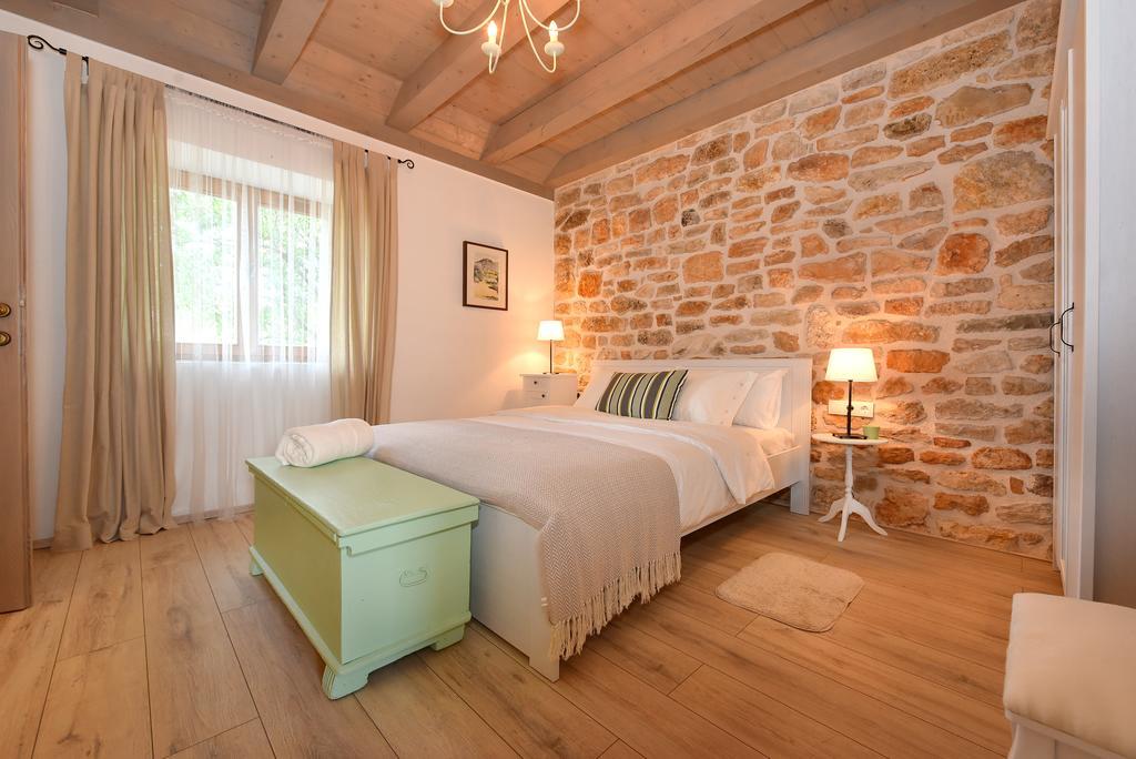 Vila Rural House Kod Slapa Bogatić Exteriér fotografie