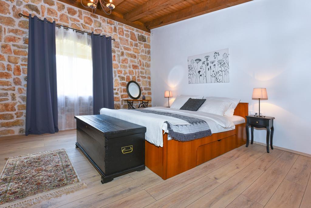 Vila Rural House Kod Slapa Bogatić Exteriér fotografie