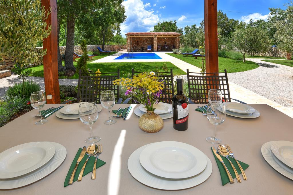 Vila Rural House Kod Slapa Bogatić Exteriér fotografie