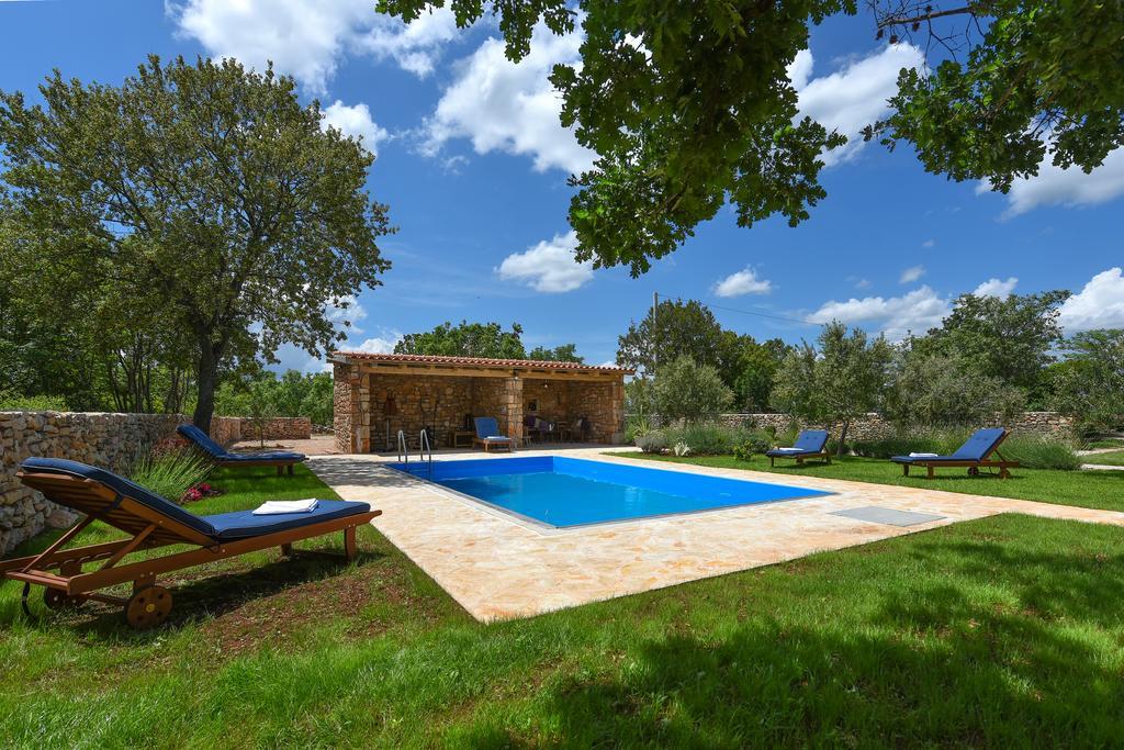 Vila Rural House Kod Slapa Bogatić Exteriér fotografie